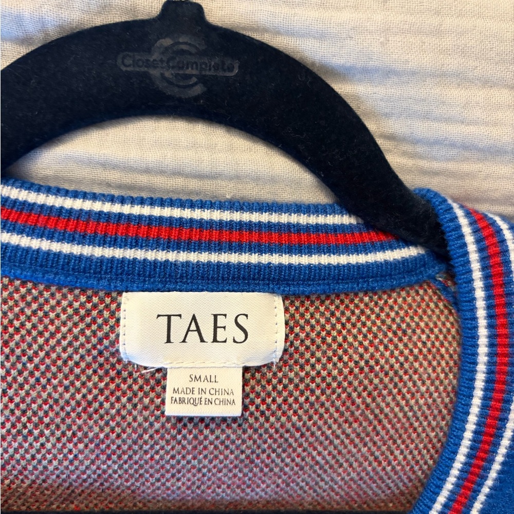 TAES Blue Strawberry & Cherry Knit Cardigan Size Small - Picture 2 of 3